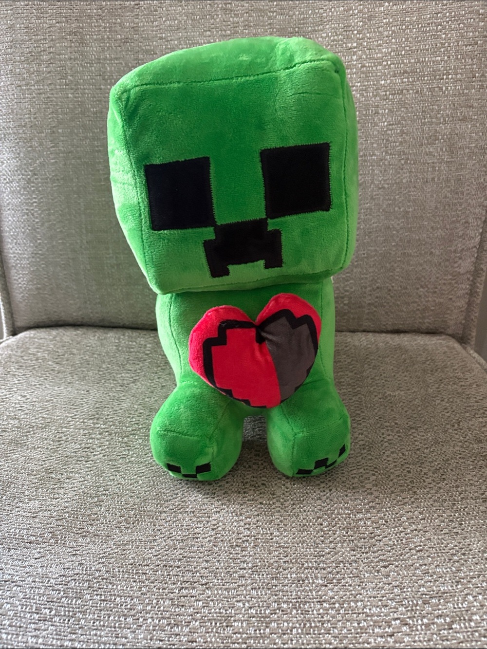 Green Pixel Creeper Plush with Red Heart - Kids Stuffed Toy